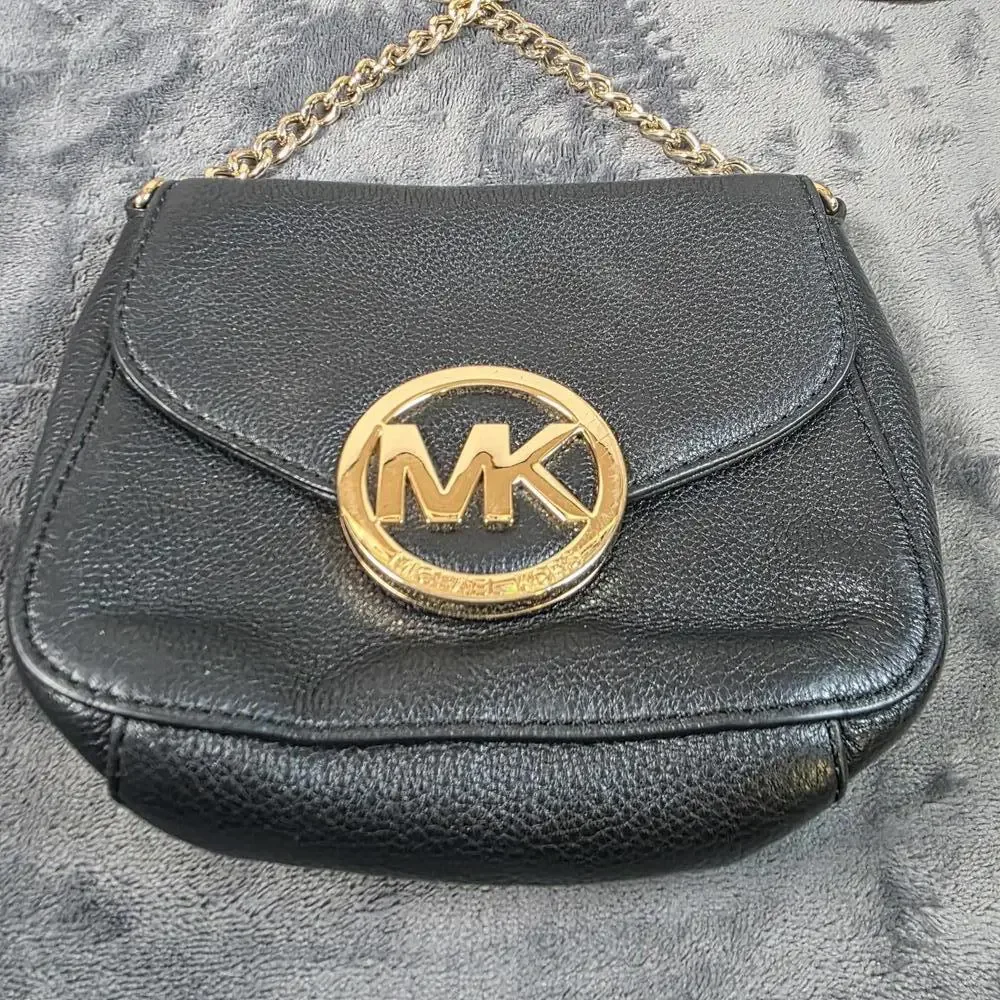 MICHAEL KORS Fulton Solid Black Pebbled Leather East West Crossbody Bag MK Flap